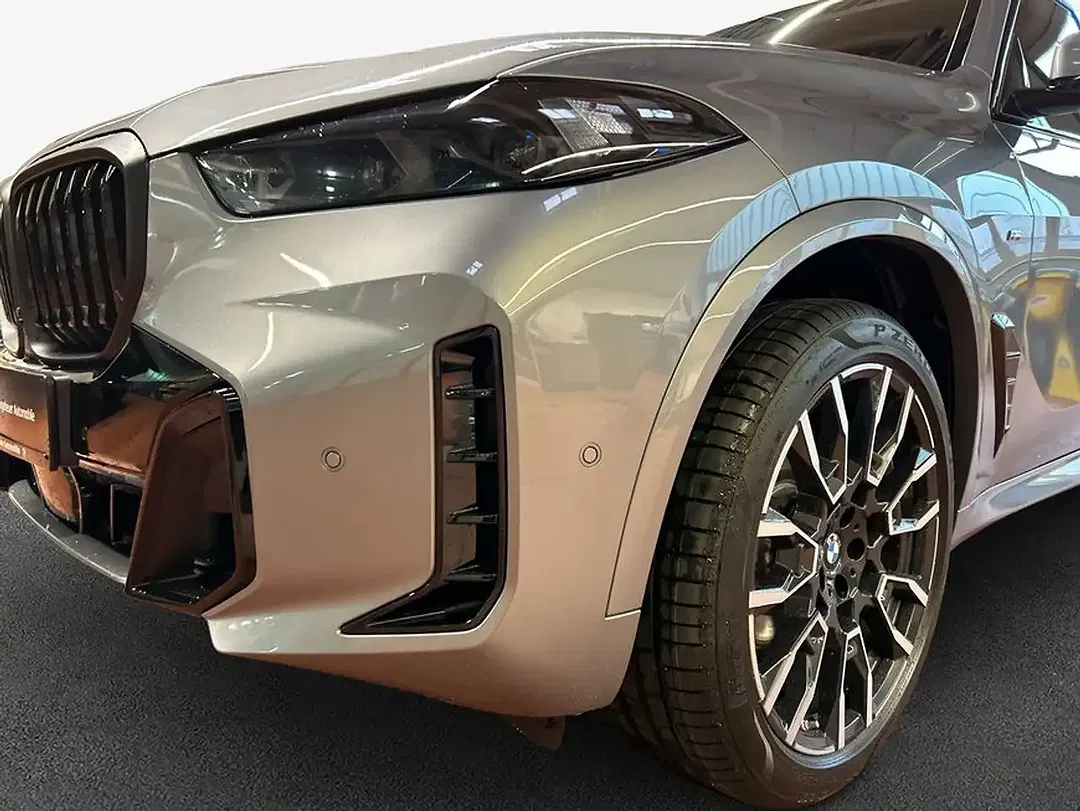 BMW X5 - Thumbnail 6