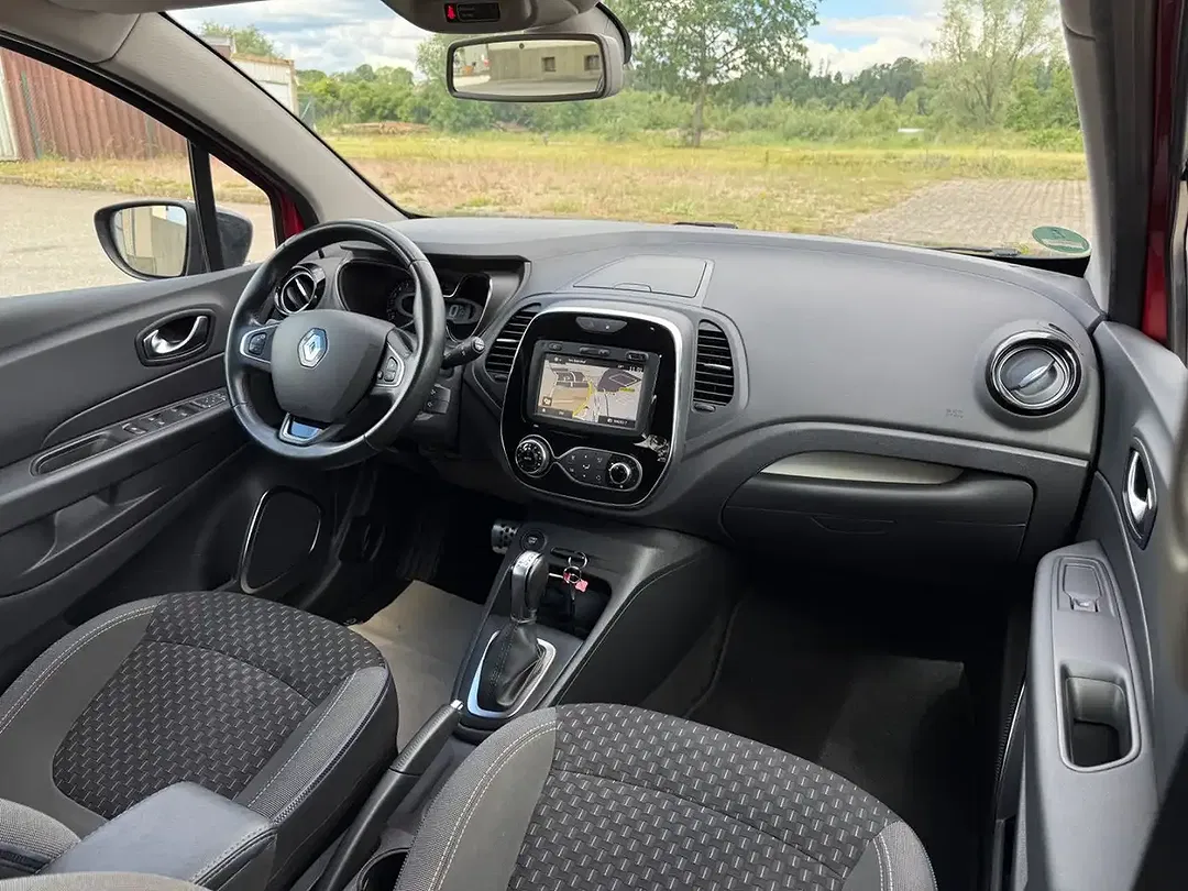 Renault Captur - Thumbnail 17