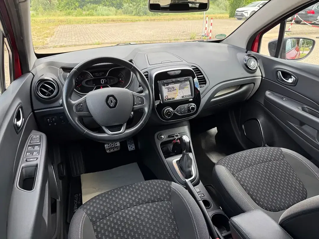 Renault Captur - Thumbnail 18