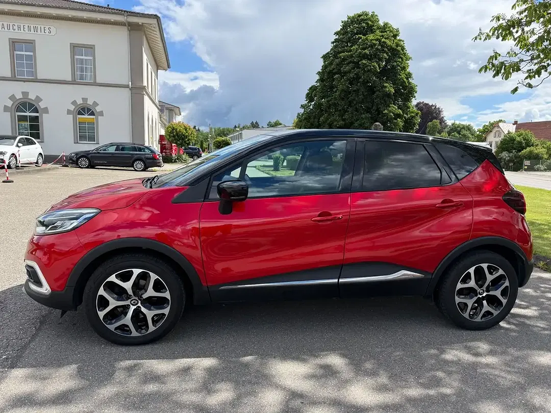 Renault Captur - Thumbnail 3
