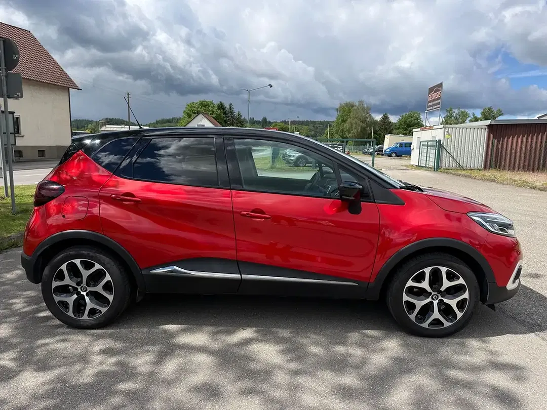 Renault Captur - Thumbnail 8