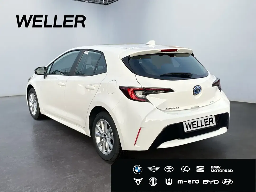 Toyota Corolla - Thumbnail 6