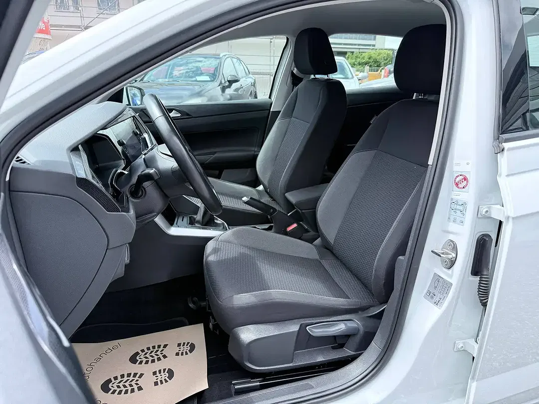 Volkswagen Polo - Thumbnail 13