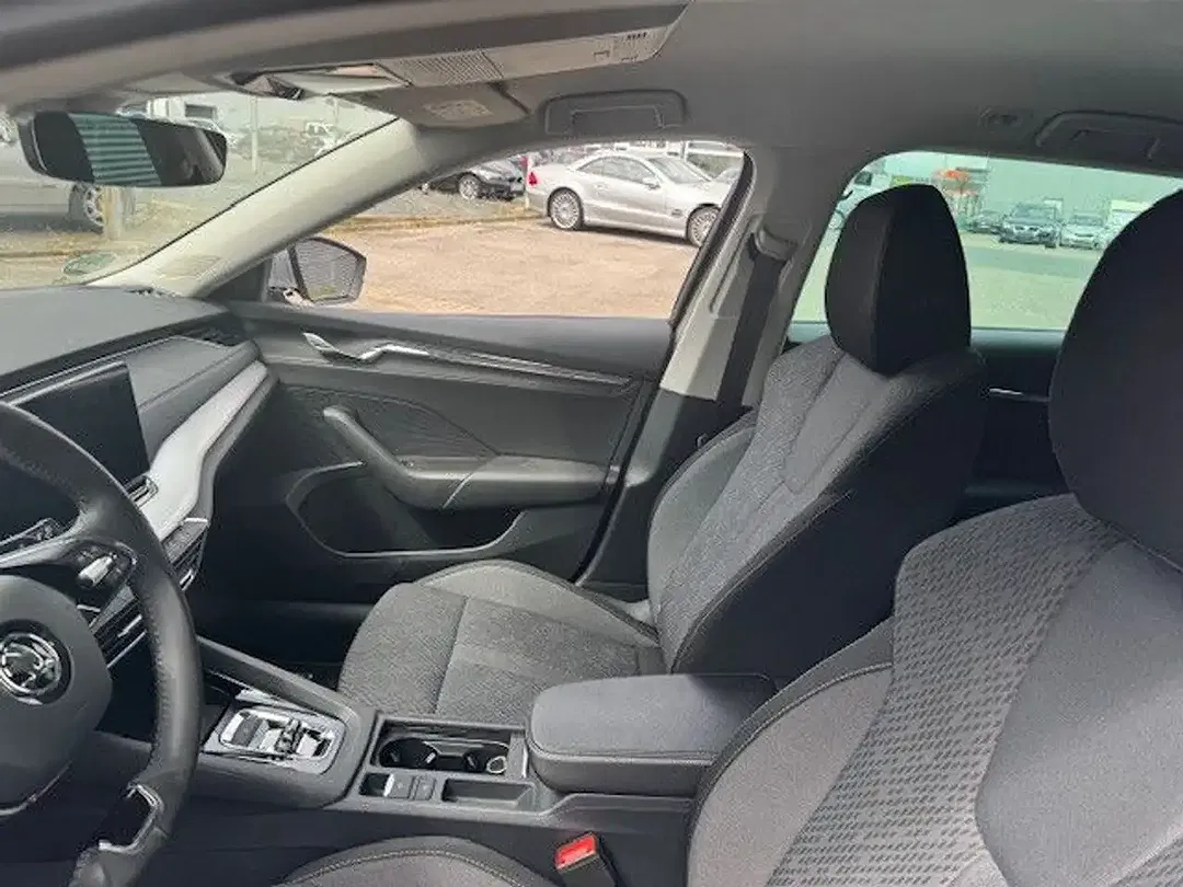 Skoda Octavia - Thumbnail 10