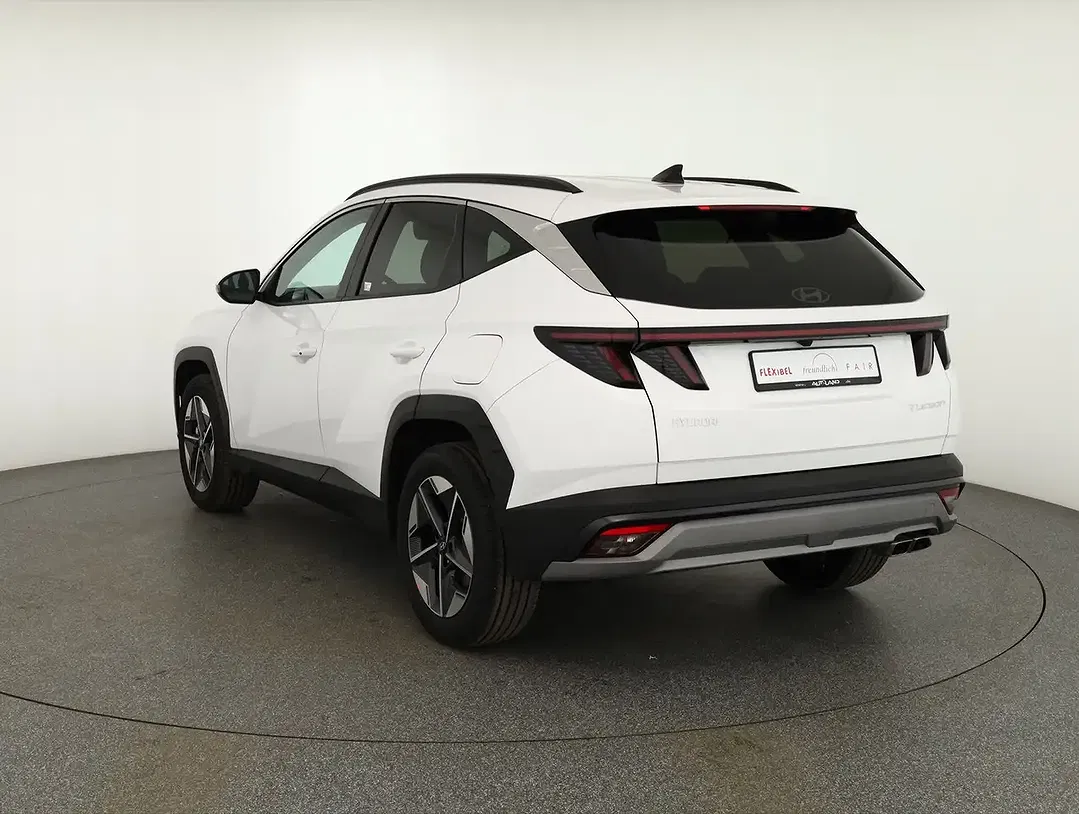 Hyundai TUCSON - Thumbnail 2