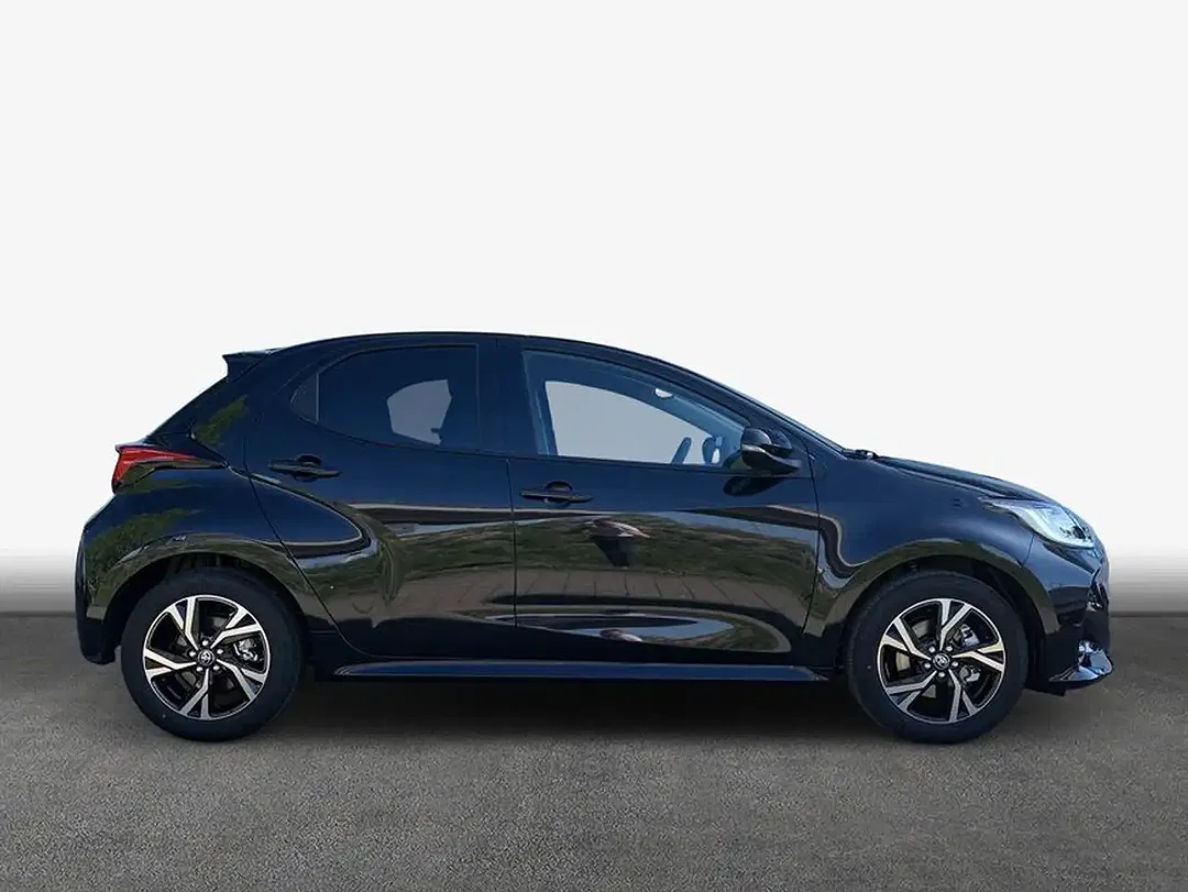 Toyota Yaris - Thumbnail 4
