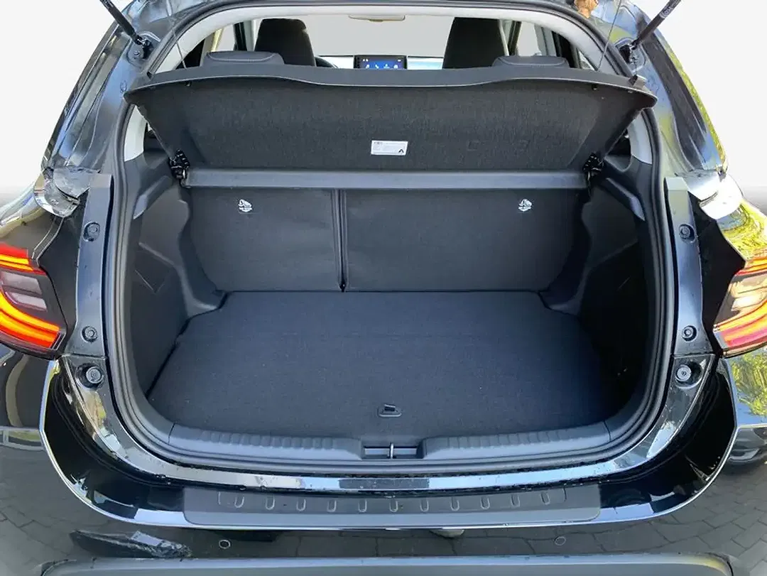 Toyota Yaris - Thumbnail 9