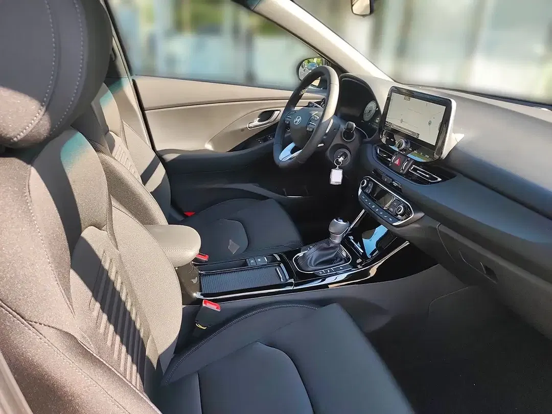 Hyundai i30 - Thumbnail 15