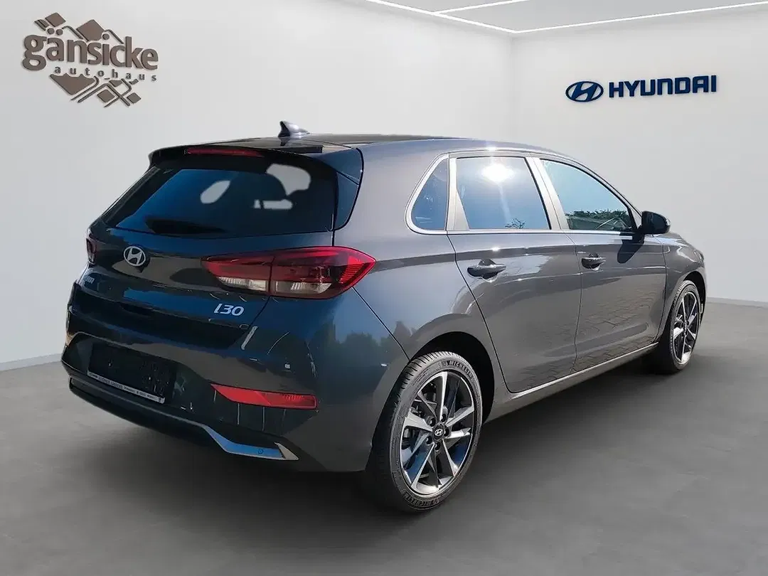 Hyundai i30 - Thumbnail 4