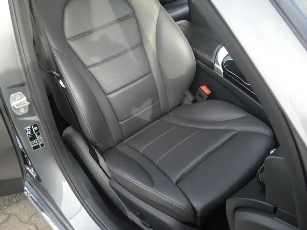 Mercedes-Benz C 200 - Thumbnail 10