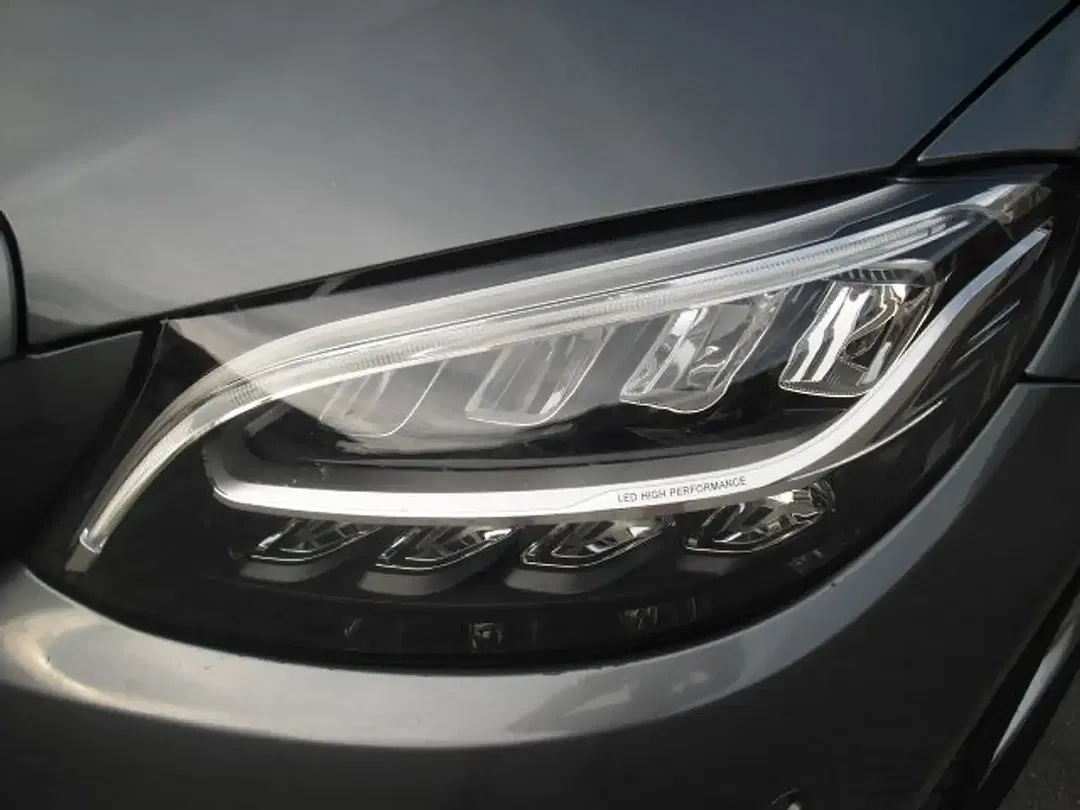 Mercedes-Benz C 200 - Thumbnail 24