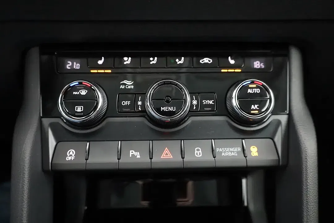 Skoda Karoq - Thumbnail 11