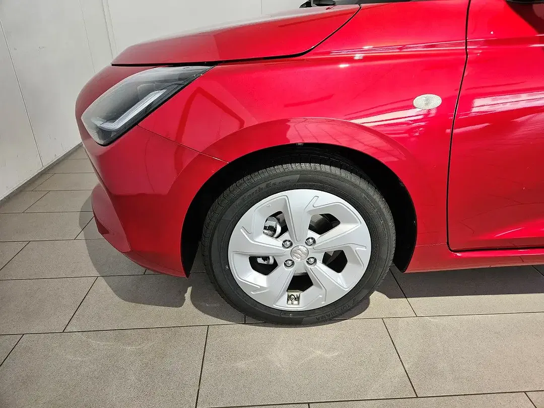 Suzuki Swift - Thumbnail 2