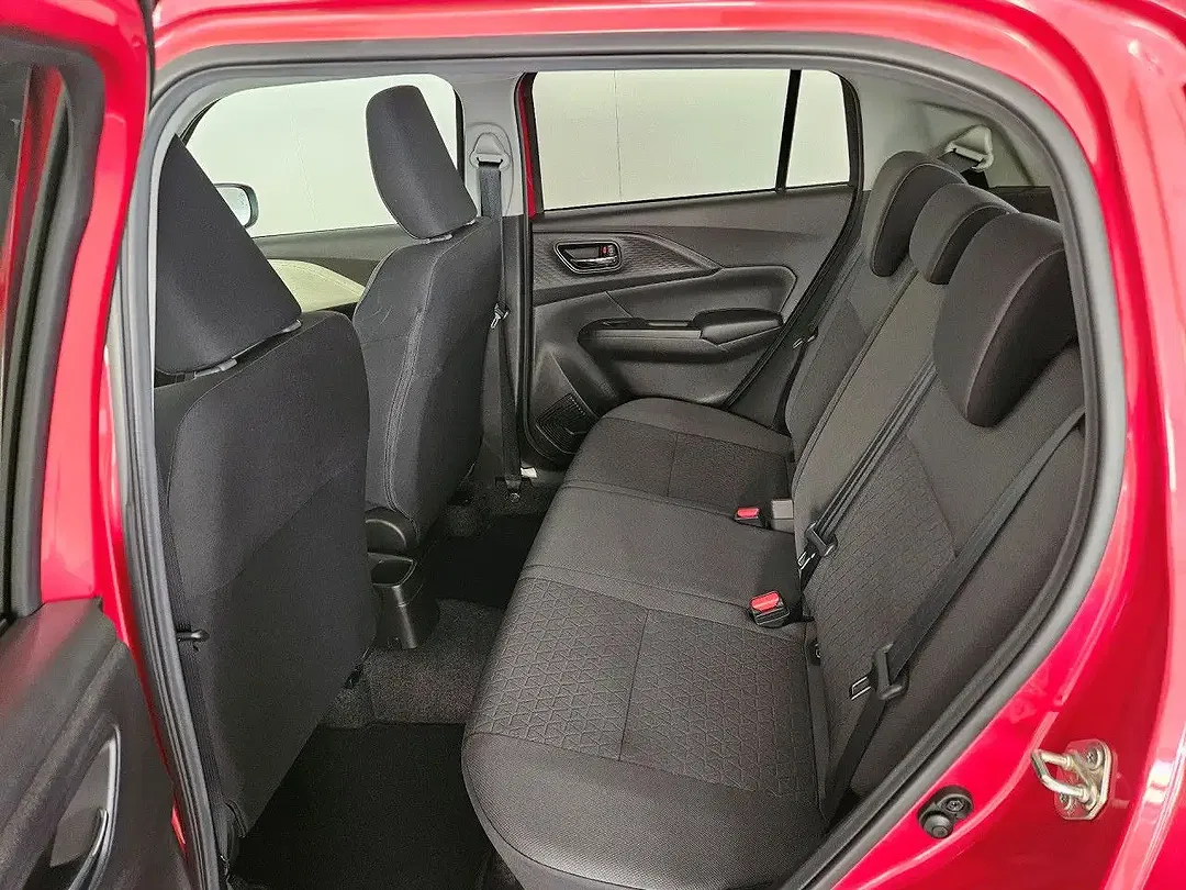 Suzuki Swift - Thumbnail 7