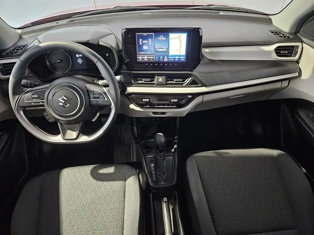 Suzuki Swift - Thumbnail 8