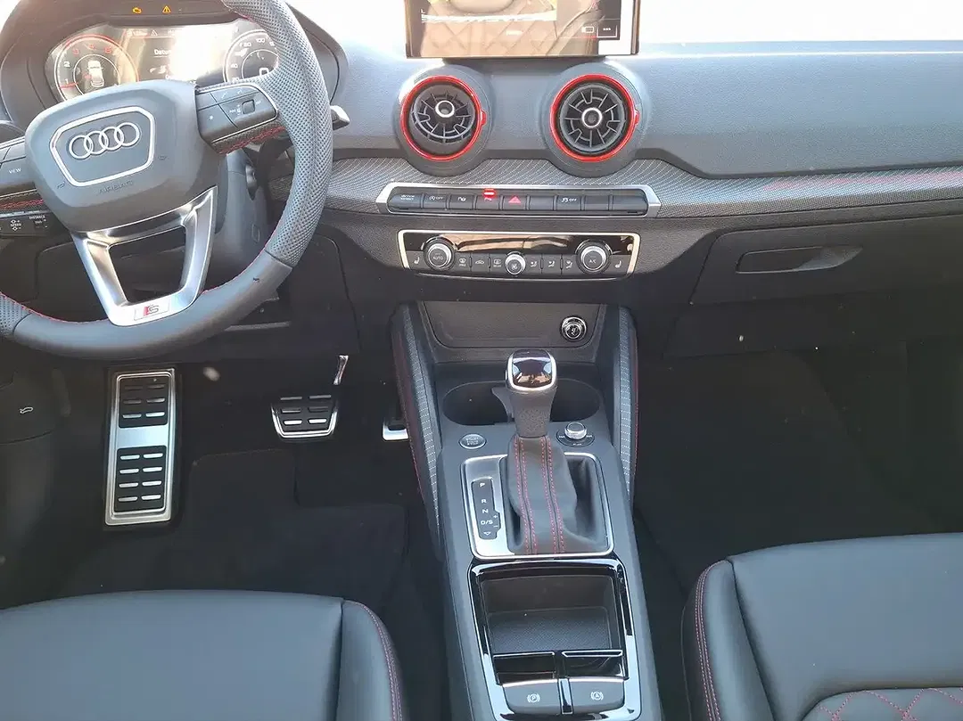 Audi Q2 - Thumbnail 5