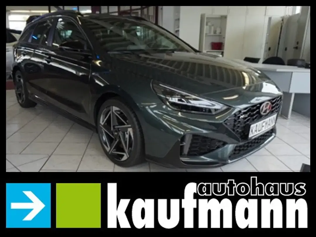 Hyundai i30 - Thumbnail 1