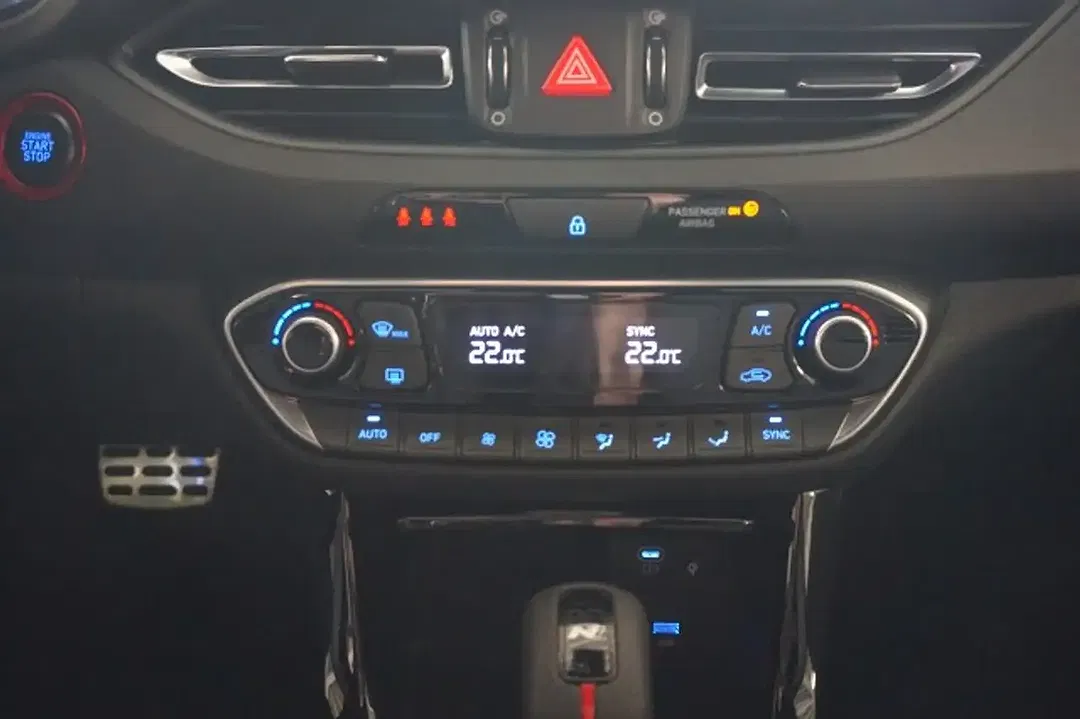Hyundai i30 - Thumbnail 13