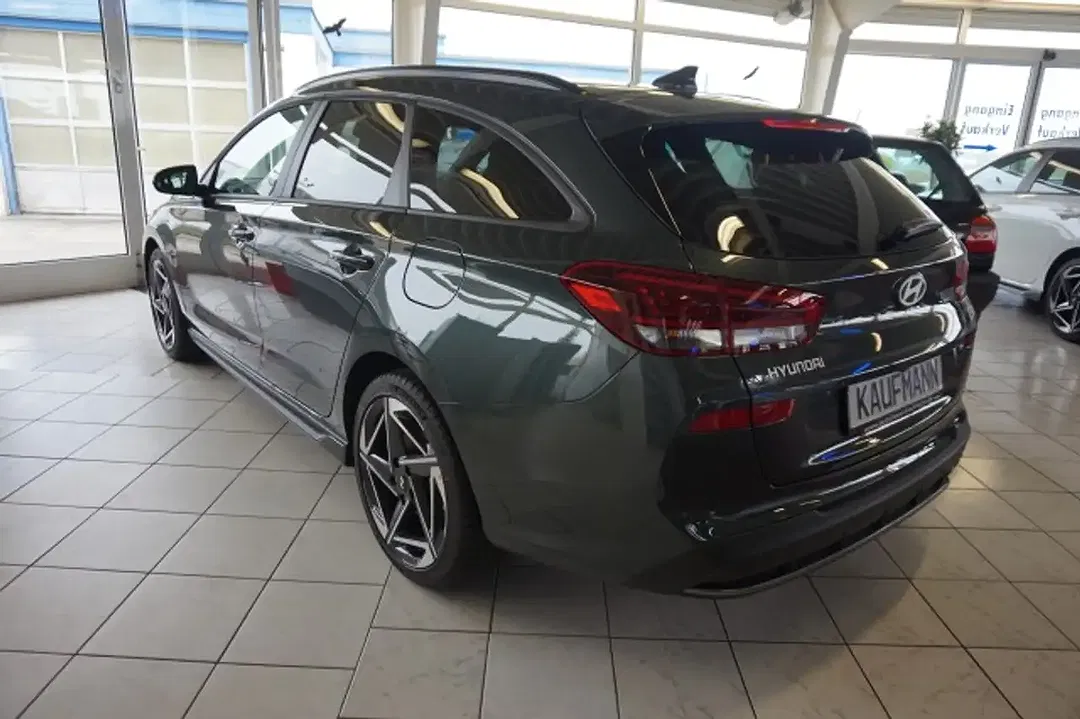 Hyundai i30 - Thumbnail 4