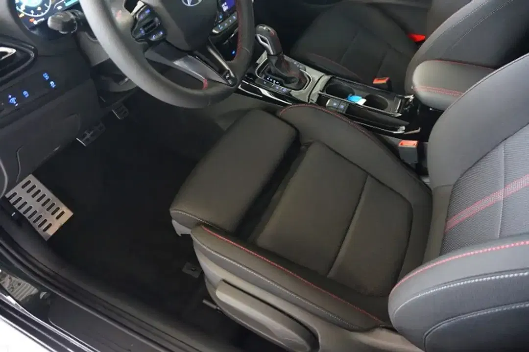 Hyundai i30 - Thumbnail 8