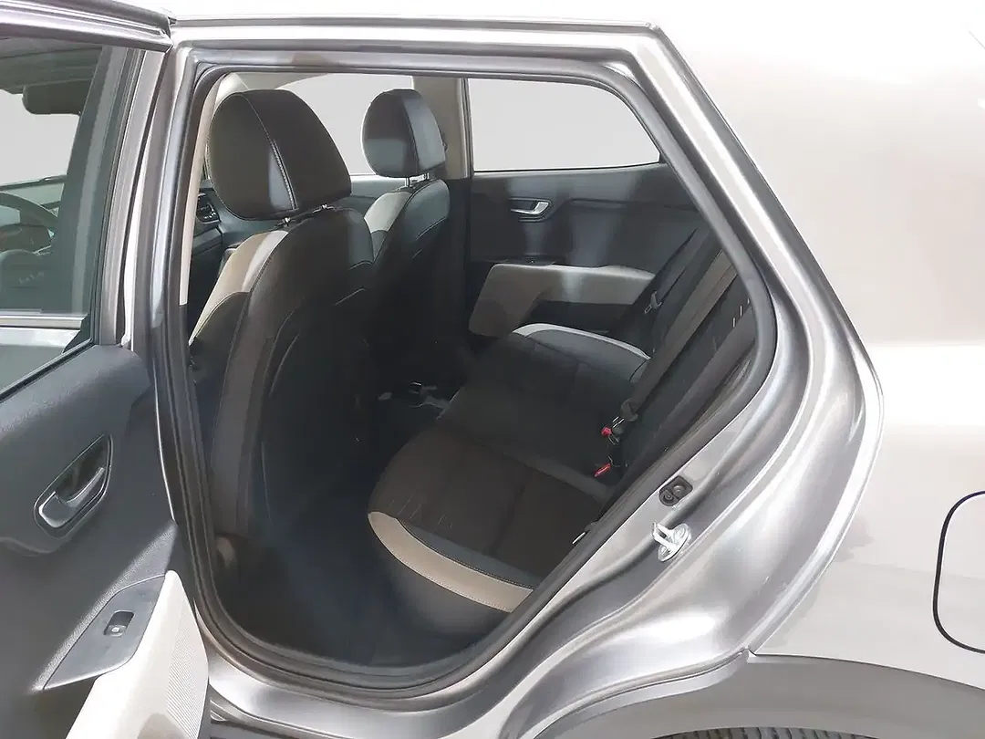 Kia Stonic - Thumbnail 6