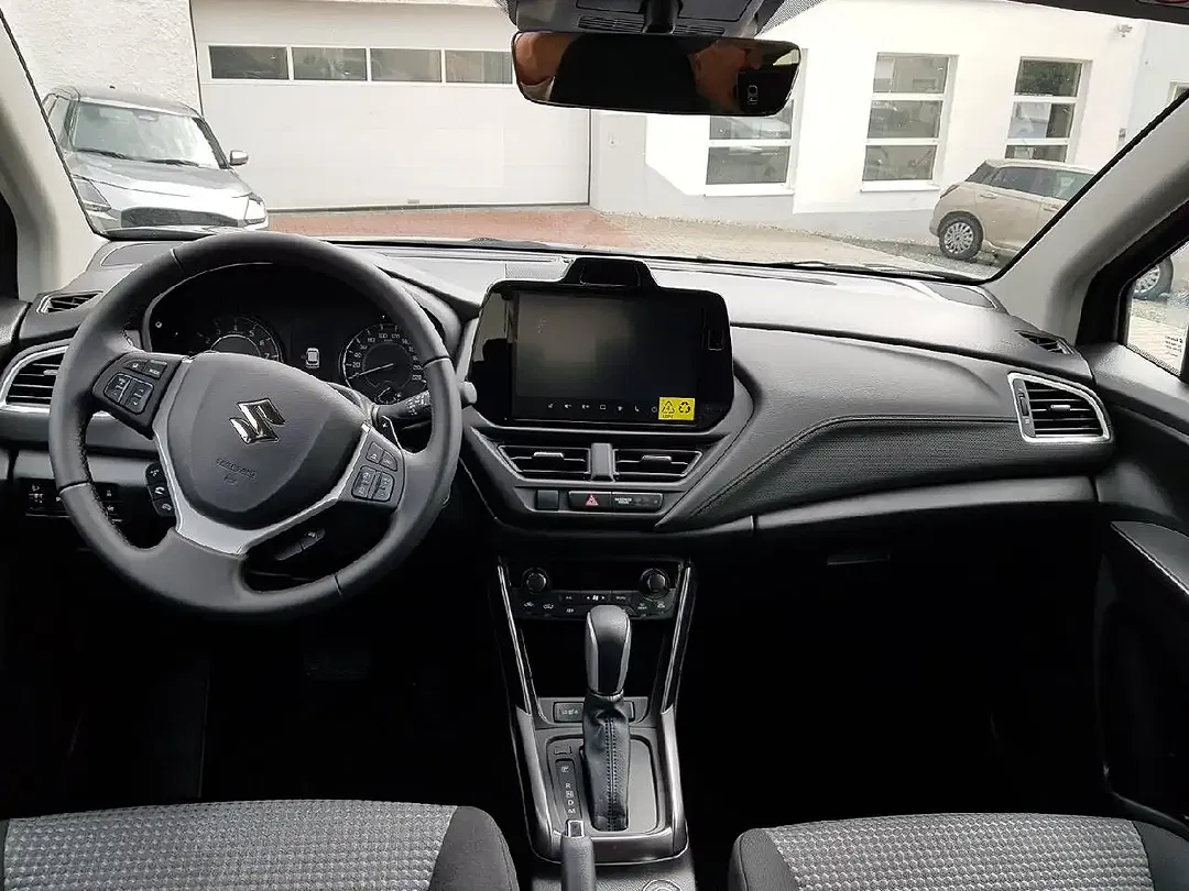 Suzuki S-Cross - Thumbnail 14