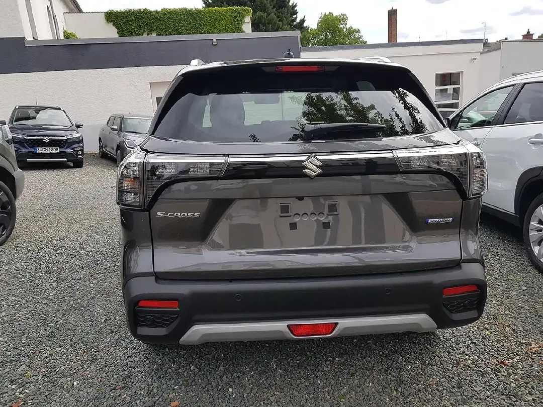 Suzuki S-Cross - Thumbnail 5
