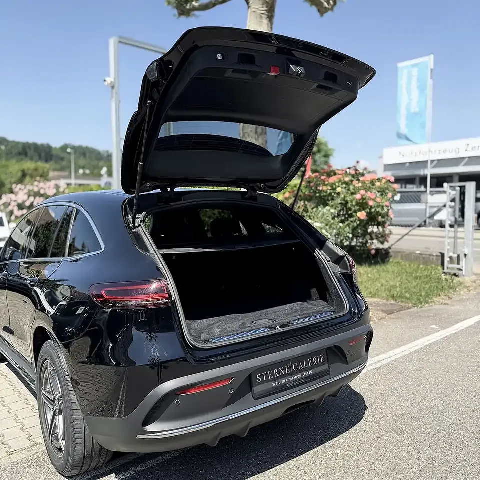 Mercedes-Benz EQC 400 - Thumbnail 6