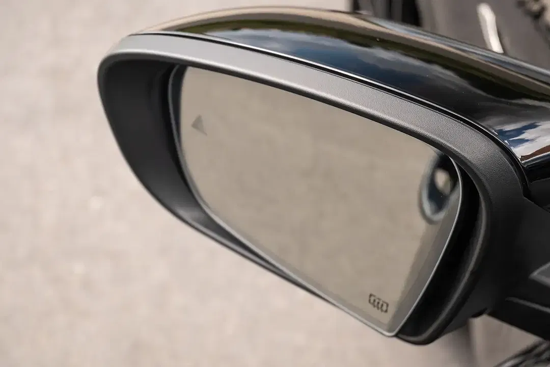 Maserati Ghibli - Thumbnail 14