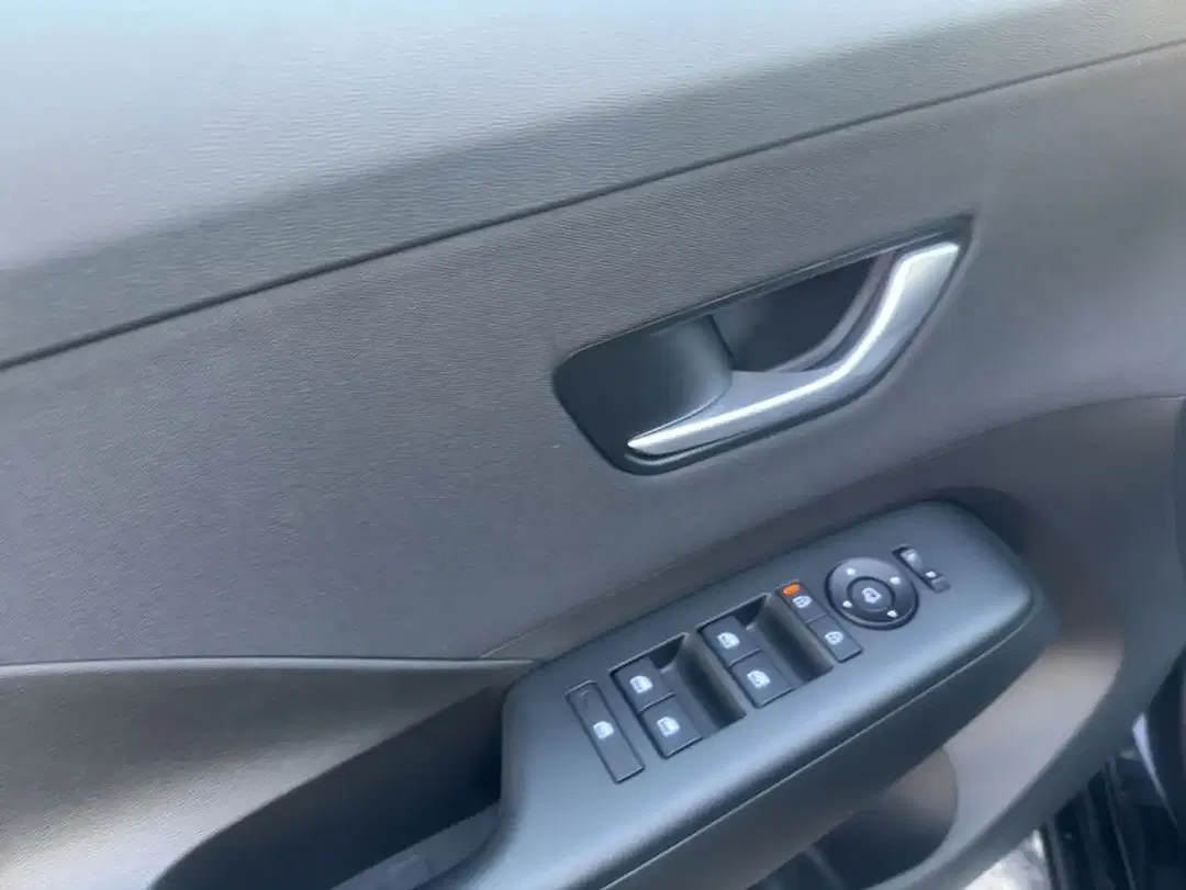 Hyundai KONA - Thumbnail 13