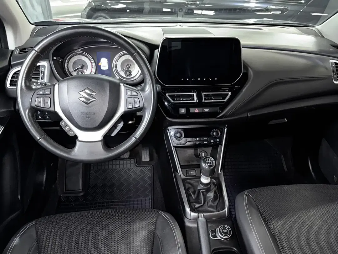 Suzuki SX4 S-Cross - Thumbnail 10