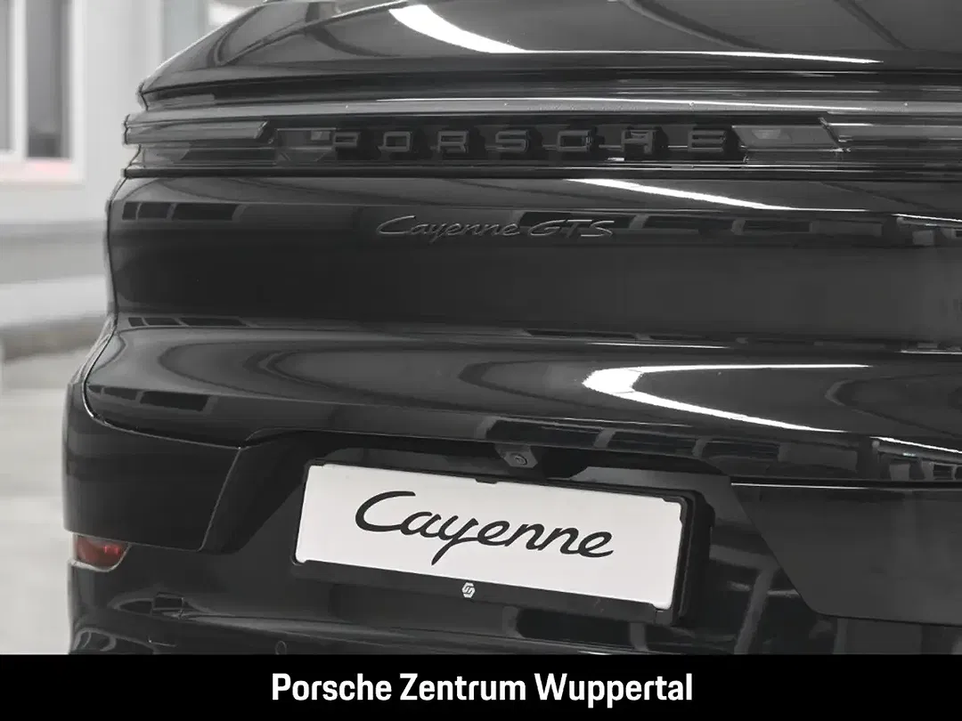 Porsche Cayenne - Thumbnail 9