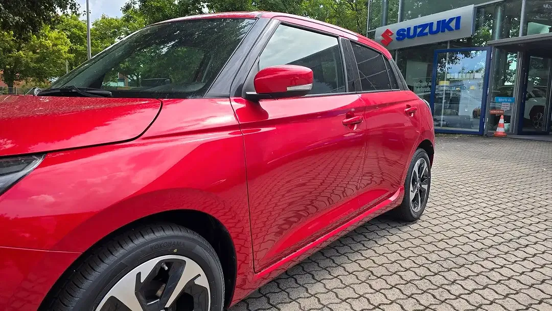 Suzuki Swift - Thumbnail 8