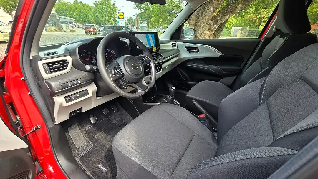 Suzuki Swift - Thumbnail 9