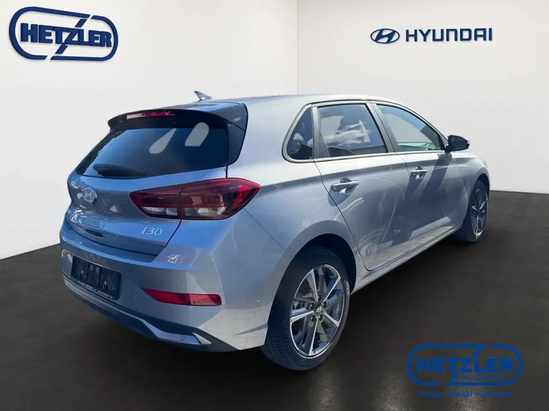 Hyundai i30 - Thumbnail 3