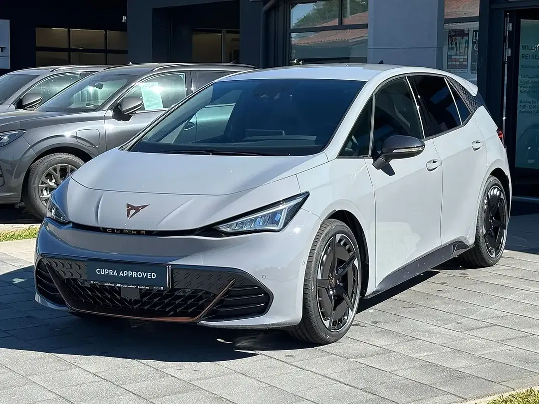 CUPRA Born - Thumbnail 3