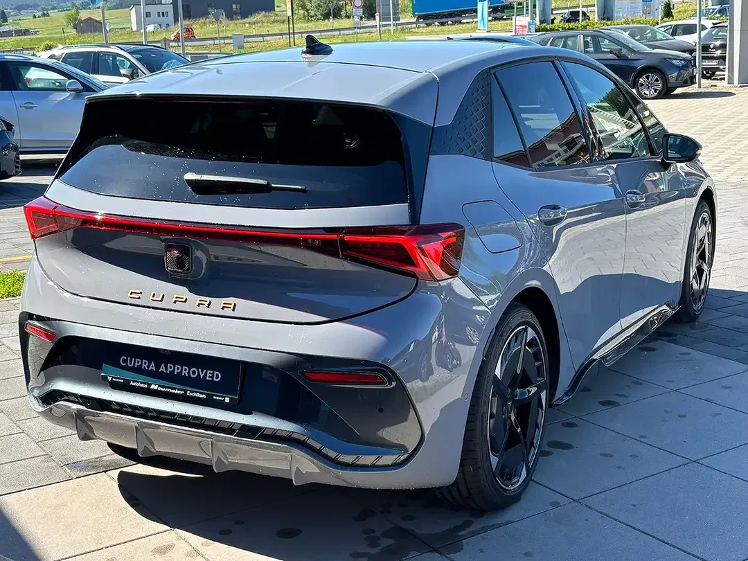 CUPRA Born - Thumbnail 6