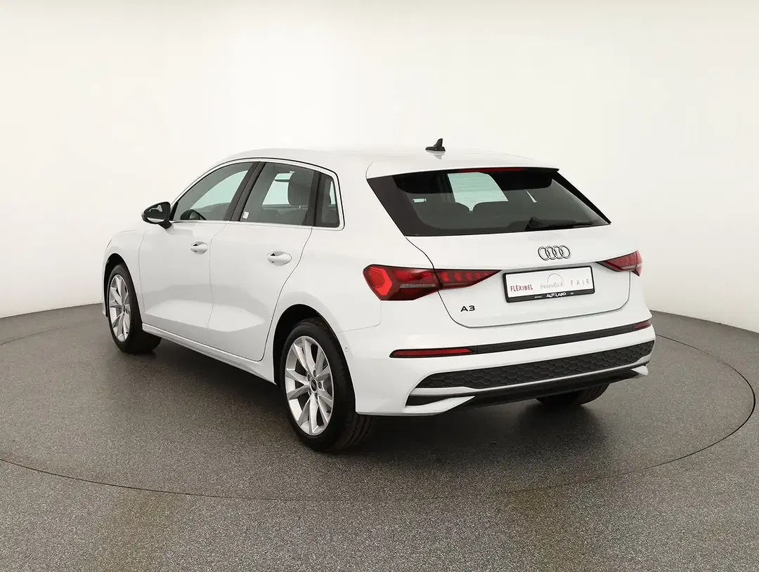Audi A3 - Thumbnail 2