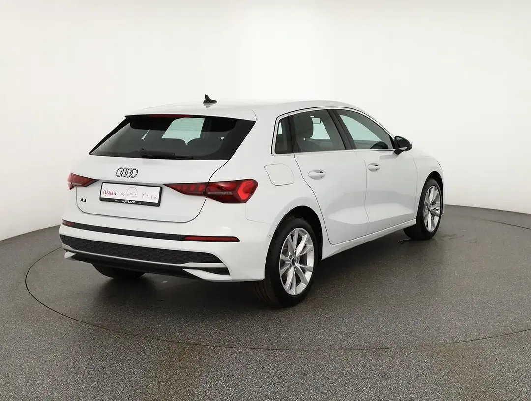 Audi A3 - Thumbnail 4
