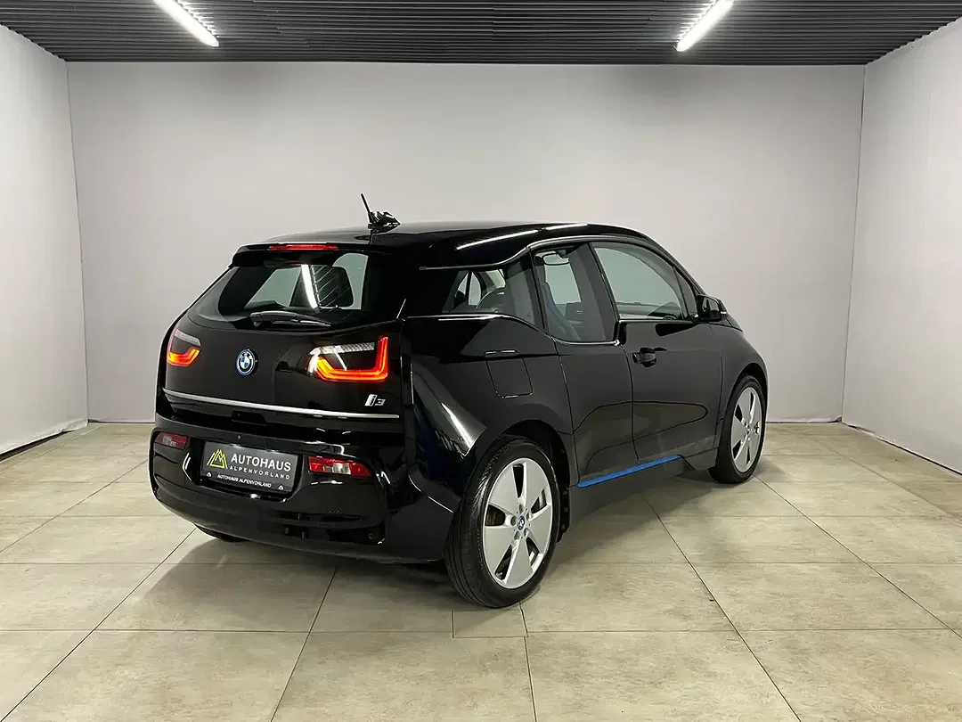 BMW i3 - Thumbnail 12
