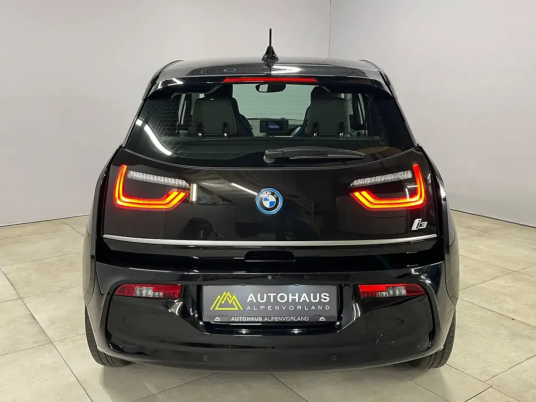 BMW i3 - Thumbnail 13