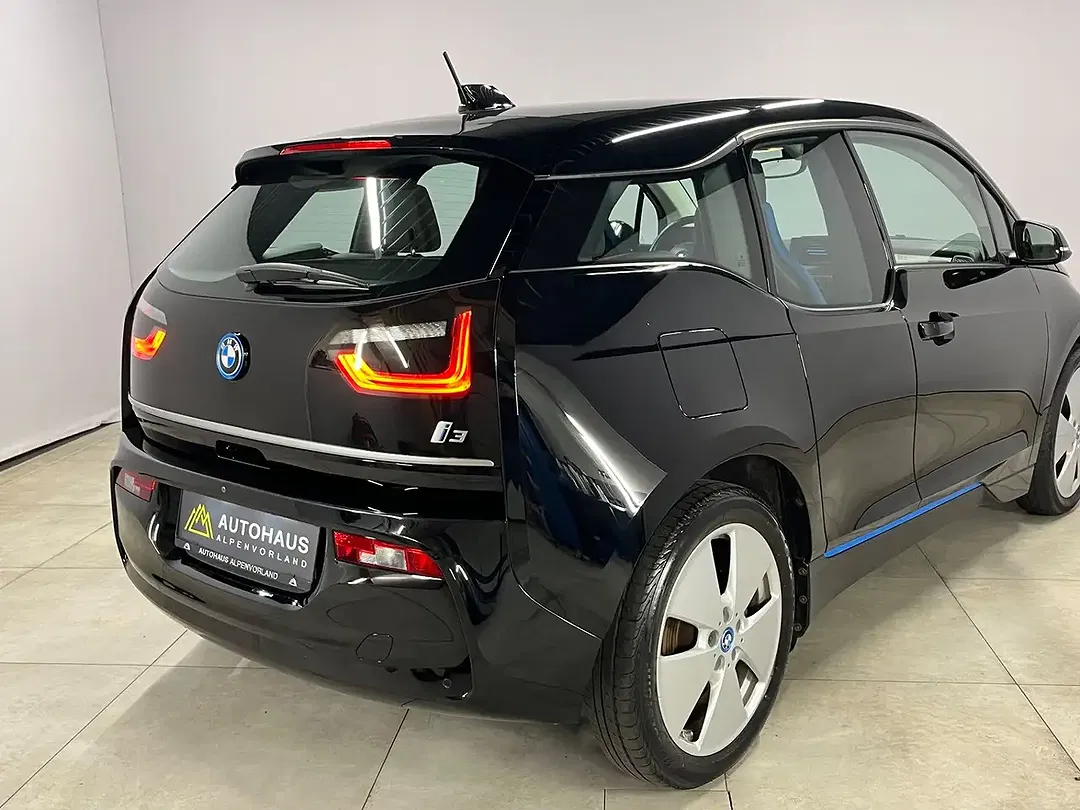 BMW i3 - Thumbnail 9