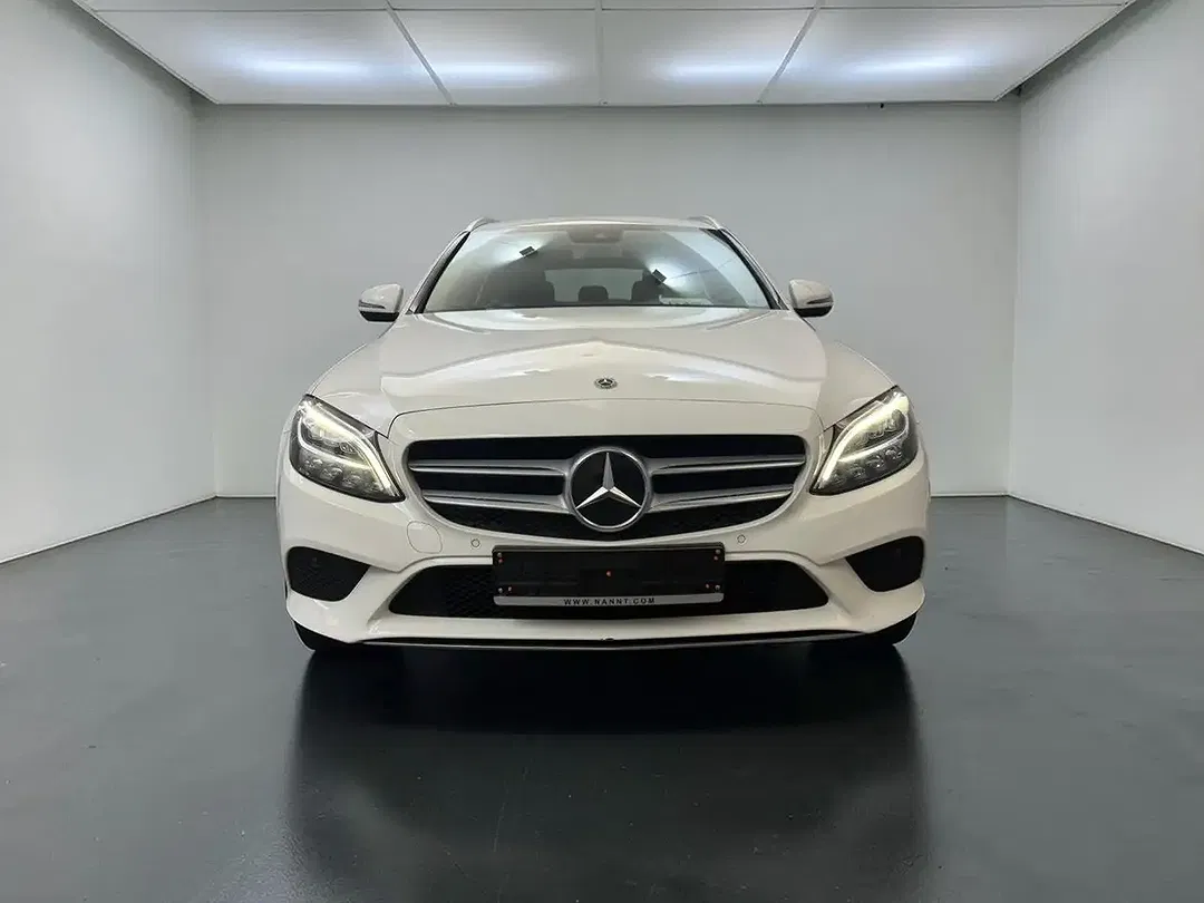 Mercedes-Benz C 180 - Thumbnail 2