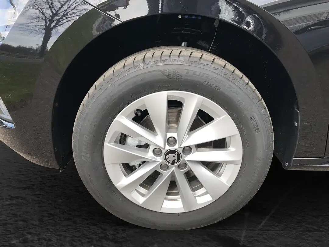 Skoda Kamiq - Thumbnail 4