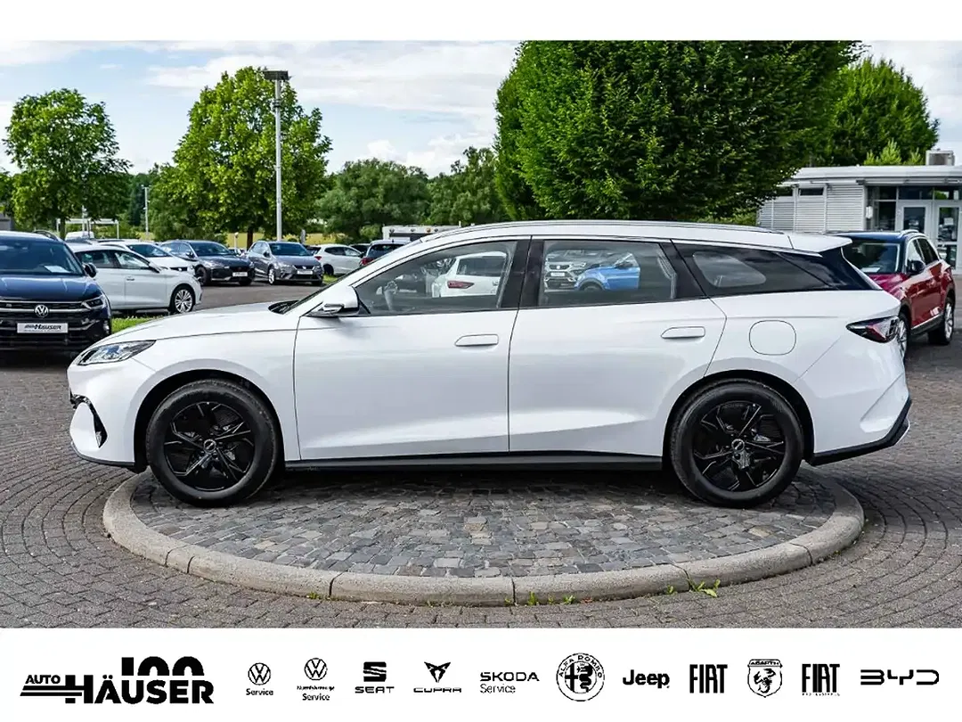BYD Seal - Thumbnail 2