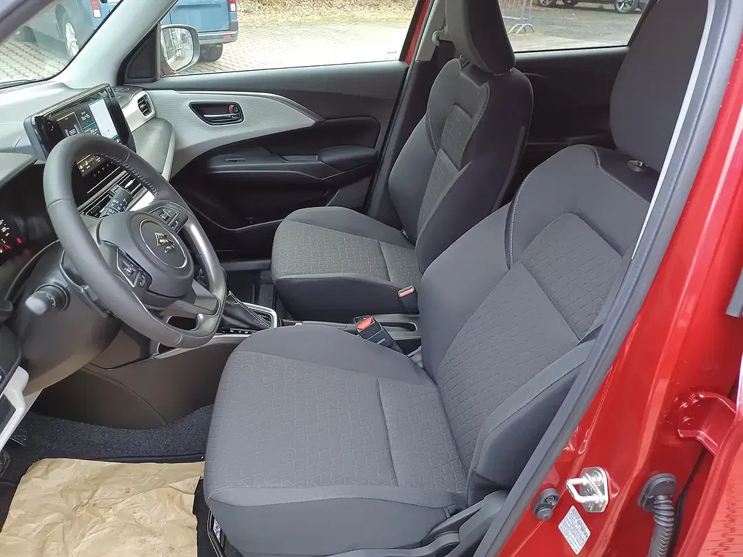 Suzuki Swift - Thumbnail 5