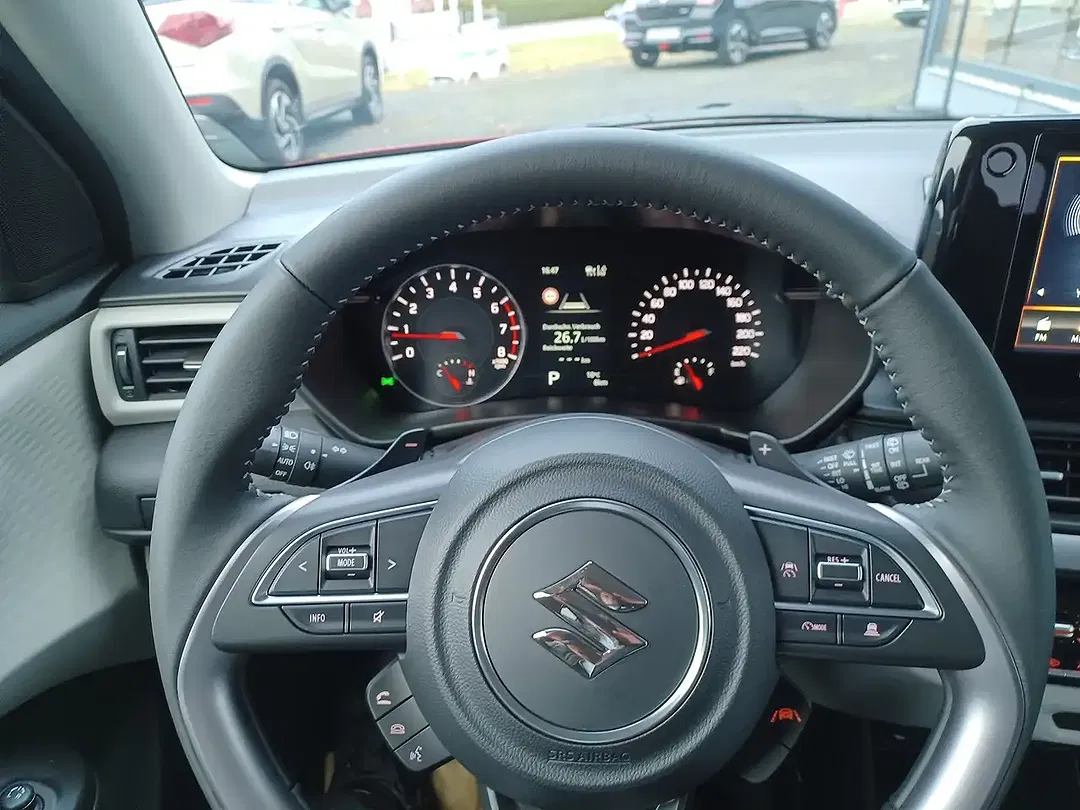 Suzuki Swift - Thumbnail 9