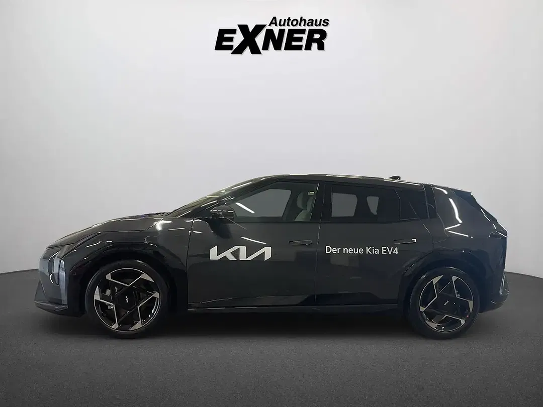 Kia EV4 - Thumbnail 3