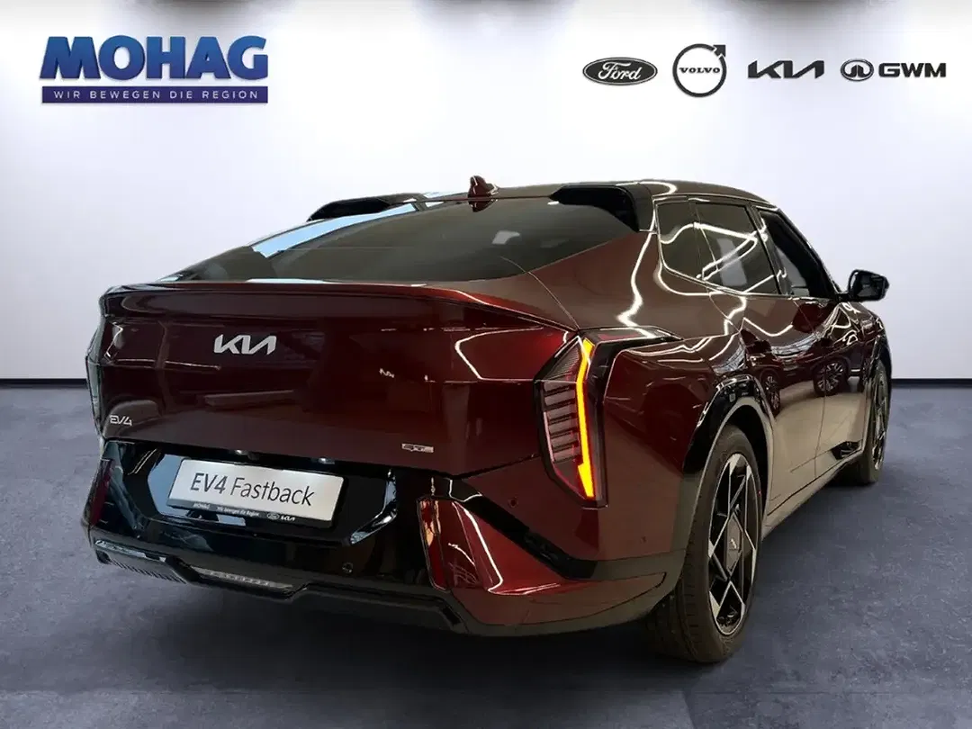 Kia EV4 - Thumbnail 3