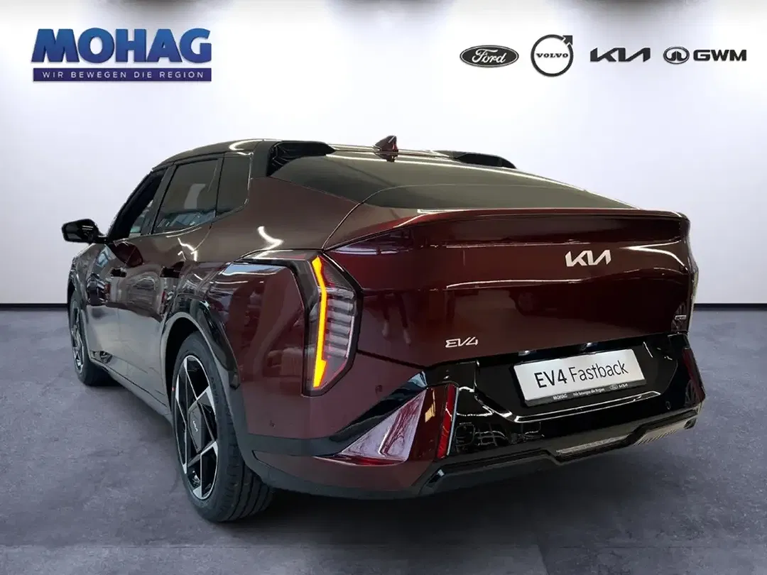 Kia EV4 - Thumbnail 4